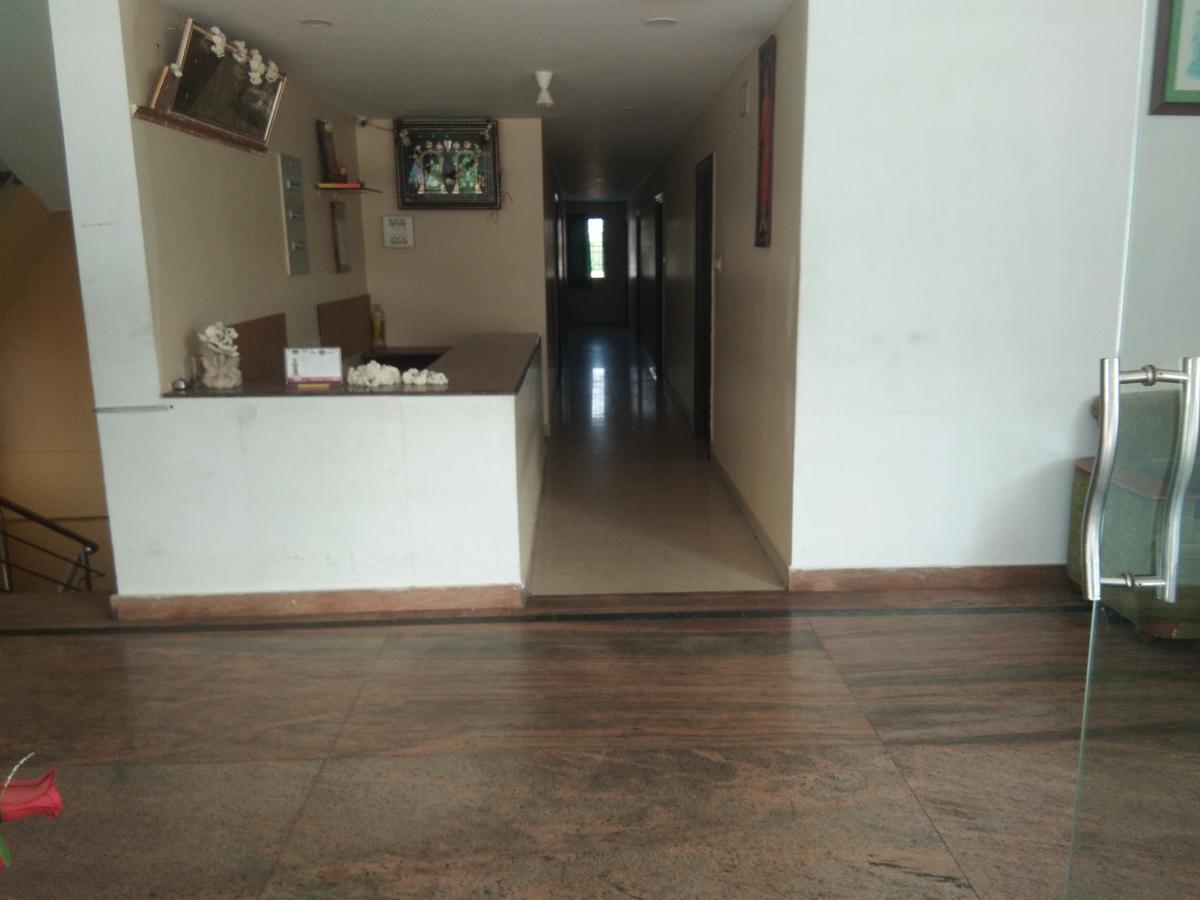 Sairam Residency Hotel Tirupati Exterior photo